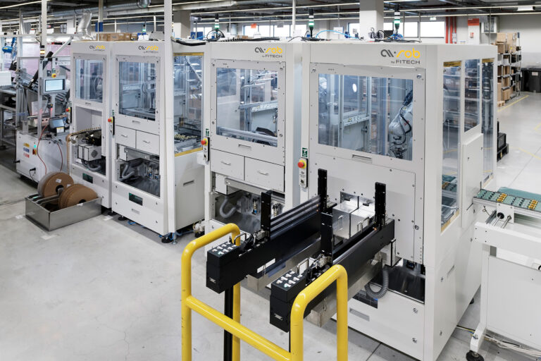 Automatyzacja montażu THT – nowa era w procesach produkcyjnych elektroniki