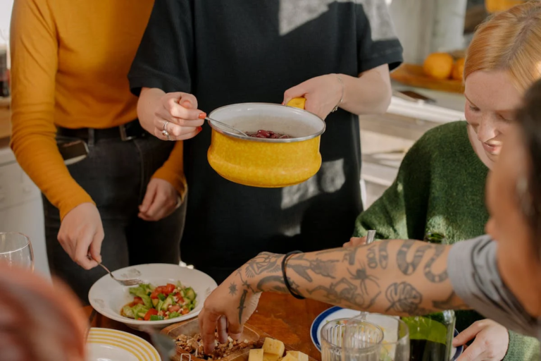 Weekendowe gotowanie – przepis na udane życie towarzyskie!