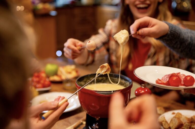 Co Polacy będą jeść w 2026 roku? Najmocniejsze trendy kulinarne, które już widać na naszych talerzach