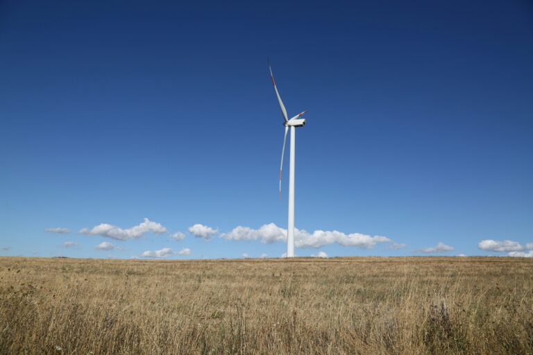 Kielce i region. Umowy OZE pod lupą – na co powinni zwracać uwagę właściciele gruntów?