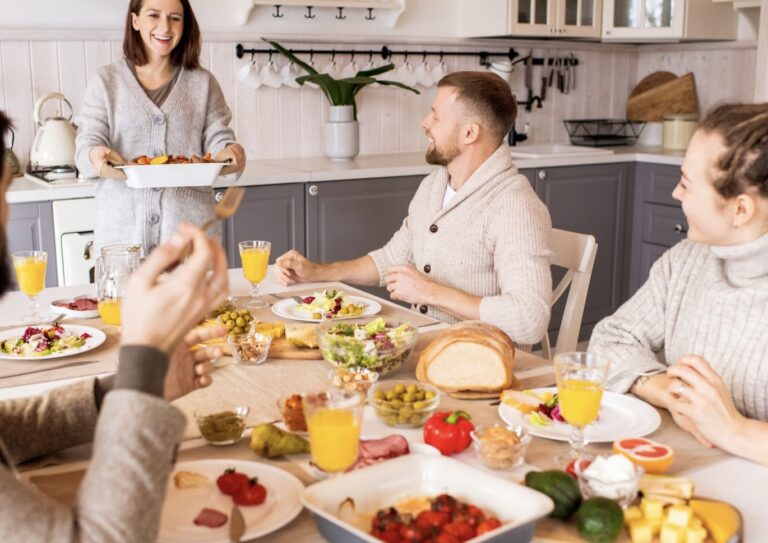 Żelazo na talerzu: fasola, warzywa i sery w pożywnym sezonowym menu
